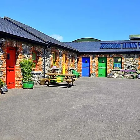 Farm Hostel, And 4*