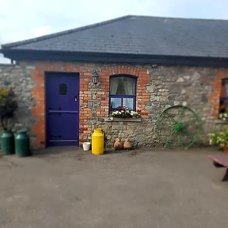 Farm Hostel, And 4*