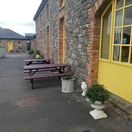 Ξενοδοχείο Farm Hostel, And Slane